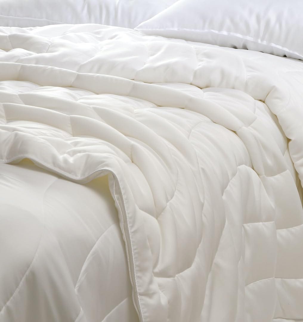 cooling light weight white comfoter